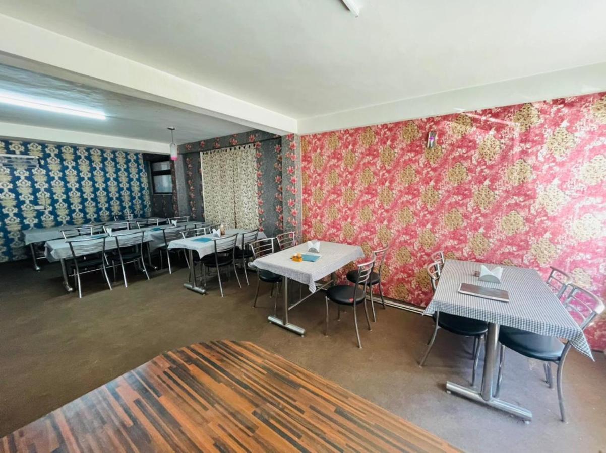 Hotel Devlok Inn Manāli Exteriér fotografie