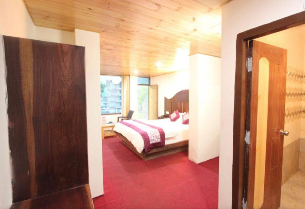 Hotel Devlok Inn Manāli Exteriér fotografie